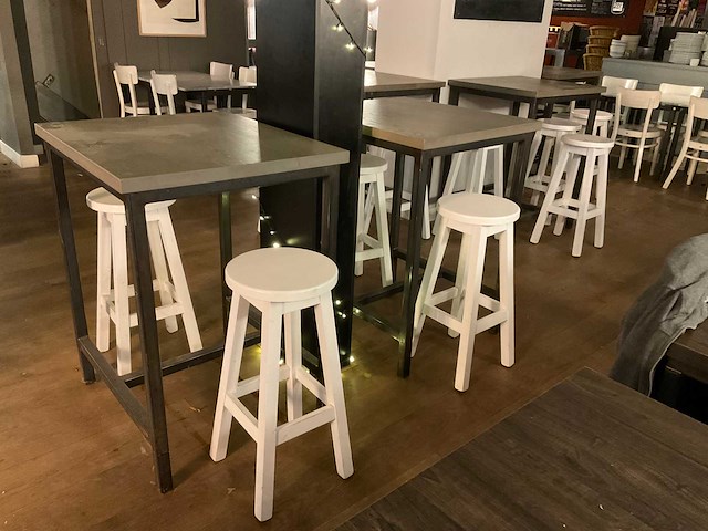 Bartafels en -krukken - afbeelding 1 van  14