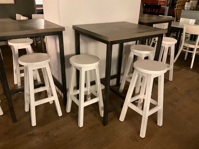 Bartafels en -krukken - afbeelding 14 van  14