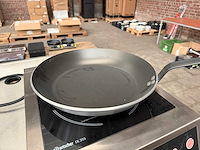 Bartscher - ik 35s - professionele inductiekookplaat 3500w met pan - afbeelding 4 van  8
