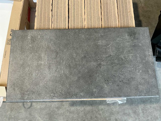 Base black rio 300x600 vloertegel 63m² - afbeelding 1 van  9