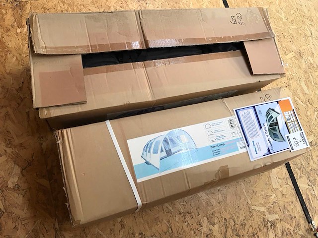Basecamp ambato v deluxe tunneltent in 2 dozen - afbeelding 1 van  2