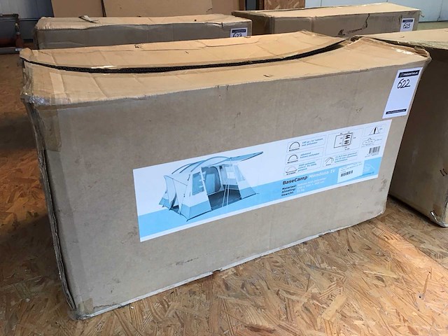 Basecamp mendoza iv tunneltent kampeertent - afbeelding 1 van  3