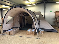 Basecamp nova vida vi deluxe kampeertent showroom - afbeelding 2 van  6