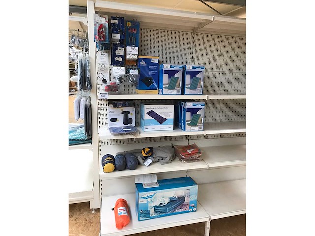 Basecamp partij luchtbedden en divers - afbeelding 2 van  5