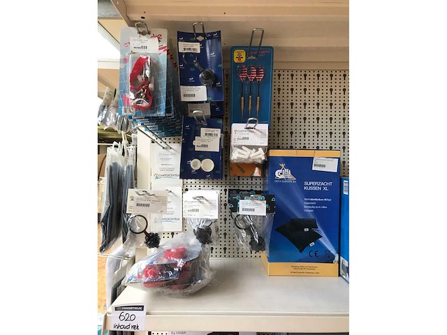 Basecamp partij luchtbedden en divers - afbeelding 3 van  5