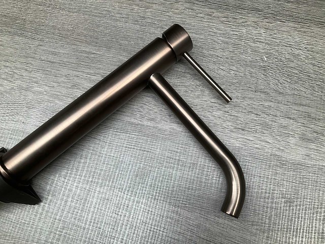 Baseline keukenmengkraan brushed aged bronze - afbeelding 1 van  7