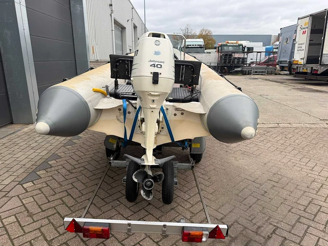 Basemarine rib boot met trailer - afbeelding 20 van  35