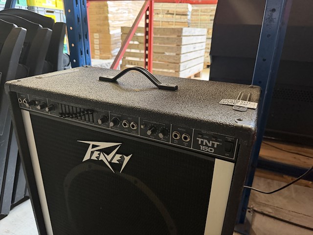 Basgitaar versterker peavey, tnt 150 - afbeelding 2 van  4