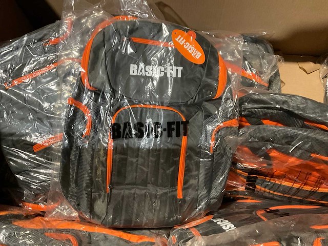 Basic fit rugtas (24x) - afbeelding 1 van  3