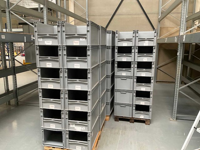 Basicline magazijnbakken (126x) - afbeelding 1 van  3