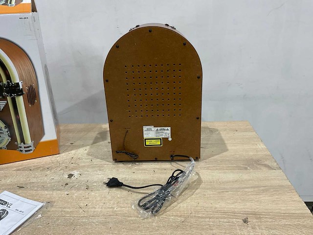 Basisxl - cd speler jukebox - afbeelding 6 van  8