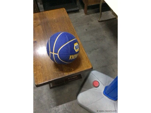Basketbalring + -bal - afbeelding 2 van  2