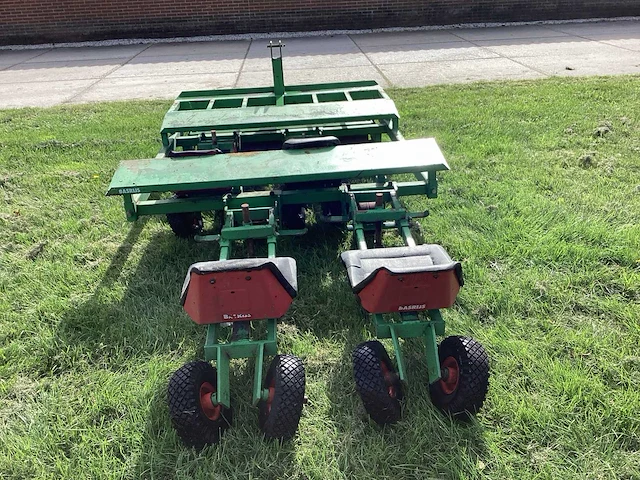 Basrijs plantmachine - afbeelding 13 van  17