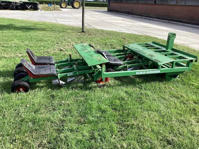 Basrijs plantmachine - afbeelding 15 van  17
