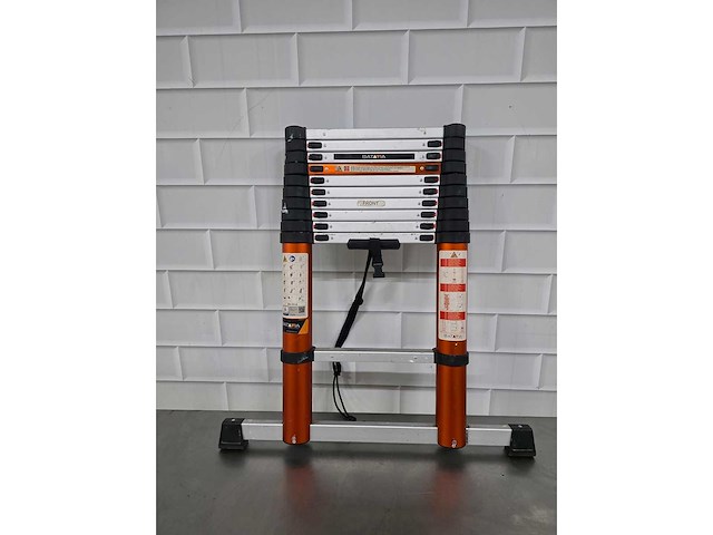 Batavia - telescoopladder - afbeelding 2 van  5