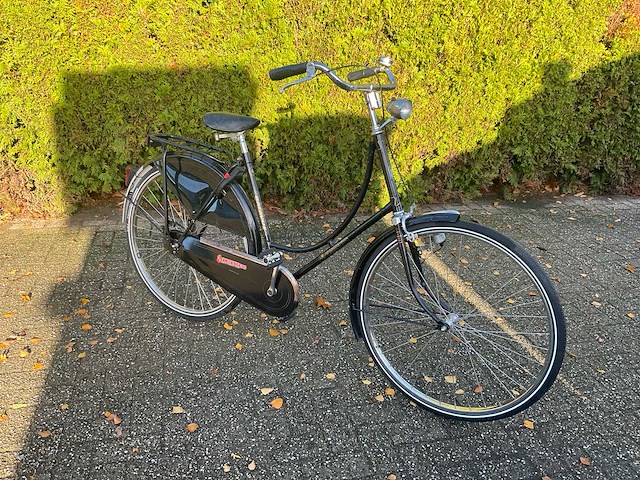 Batavus damesfiets - afbeelding 1 van  6