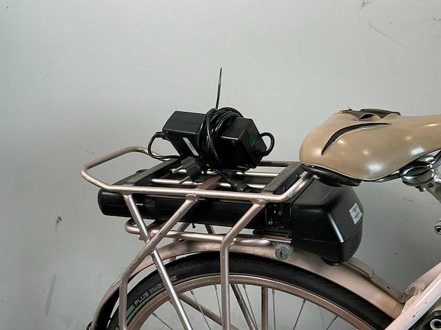 Batavus diva elektrische transportfiets - afbeelding 5 van  9