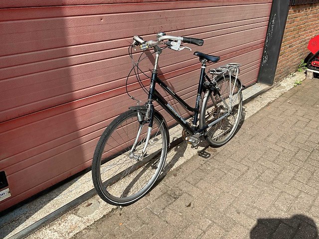 Batavus jakima damesfiets - afbeelding 1 van  8