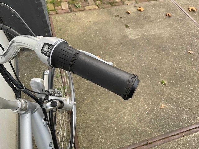 Batavus mambo e go elektrische fiets - afbeelding 6 van  7