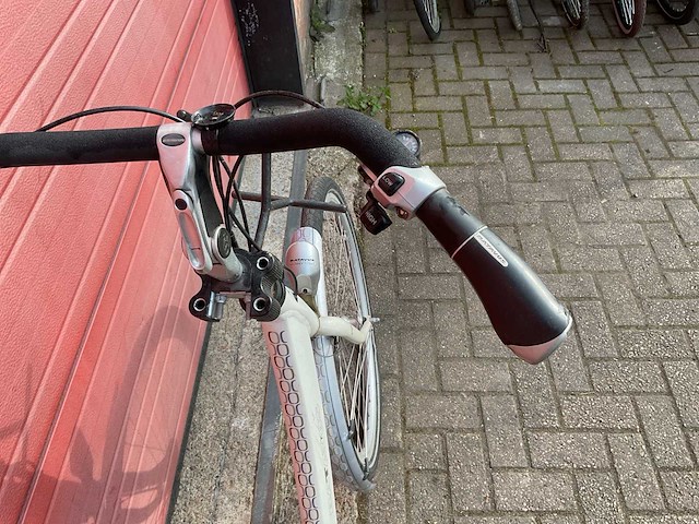 Batavus mambo easy elektrische fiets - afbeelding 8 van  8