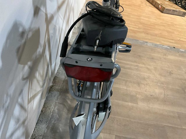 Batavus weekend easy elektrische fiets - afbeelding 4 van  12