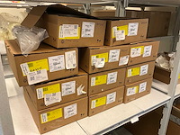Batch laboratoriumapparatuur - afbeelding 22 van  66