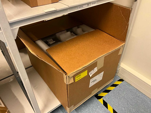 Batch laboratoriumapparatuur - afbeelding 24 van  66