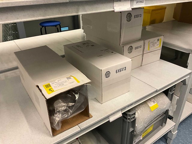 Batch laboratoriumapparatuur - afbeelding 37 van  66