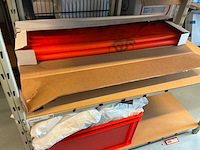 Batch laboratoriumbenodigdheden en planken - afbeelding 26 van  67