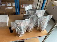 Batch laboratoriumbenodigdheden en planken - afbeelding 54 van  67