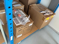 Batch laboratoriumbenodigdheden en planken - afbeelding 62 van  67