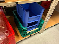 Batch laboratoriumbenodigdheden en planken - afbeelding 4 van  93