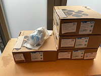 Batch laboratoriumbenodigdheden en planken - afbeelding 16 van  93