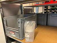 Batch laboratoriumbenodigdheden en planken - afbeelding 47 van  93