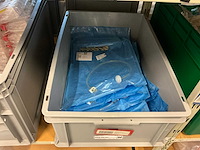 Batch laboratoriumbenodigdheden en planken - afbeelding 65 van  93