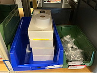 Batch laboratoriumbenodigdheden en planken - afbeelding 143 van  153