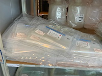 Batch laboratoriumbenodigdheden en planken - afbeelding 82 van  93