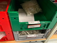 Batch laboratoriumbenodigdheden en planken - afbeelding 87 van  93