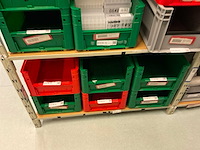 Batch laboratoriumbenodigdheden en planken - afbeelding 55 van  153