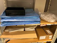 Batch laboratoriumbenodigdheden en planken - afbeelding 9 van  23