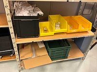 Batch laboratoriumbenodigdheden en planken - afbeelding 15 van  23