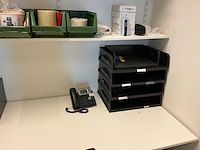 Batch laboratoriumbenodigdheden en planken - afbeelding 19 van  23
