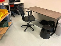 Batch laboratoriumbenodigdheden en planken - afbeelding 23 van  23
