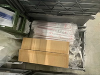 Batch laboratoriumbenodigdheden - afbeelding 9 van  12