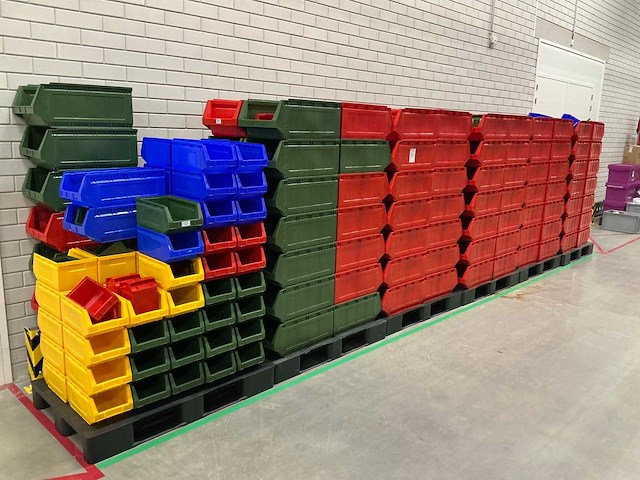 Batch manutan stapelbakken - afbeelding 1 van  10