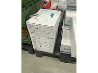 Batch peteidish, schoorsteenput-microplaten en gele cryo-buisjes - afbeelding 5 van  14