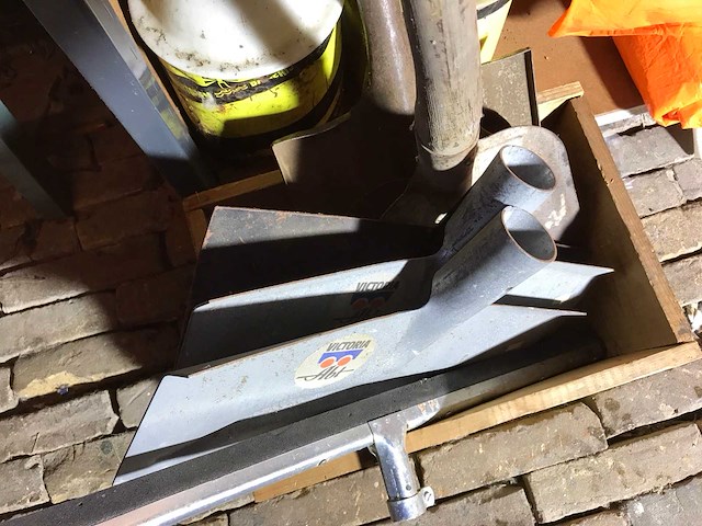 Bats en sneeuwschrapers - afbeelding 3 van  3