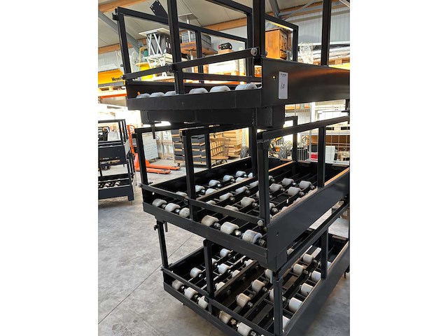 Batterijwisselaar voor reachtruck (3x) - afbeelding 1 van  4