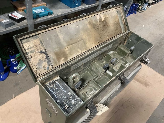 Battery charger - afbeelding 5 van  8