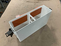 Battery retainer - afbeelding 3 van  4